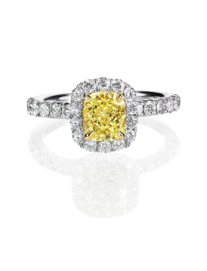 黄钻石色订婚戒