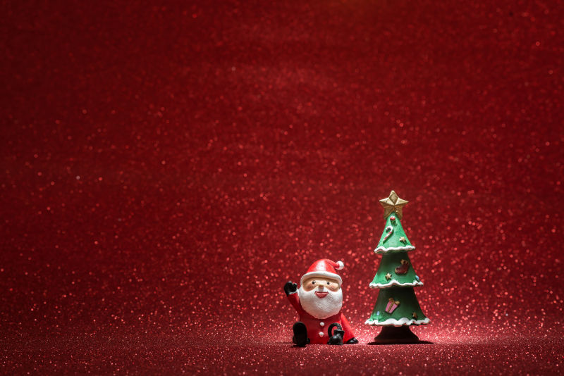 可爱的圣诞树与圣诞老人