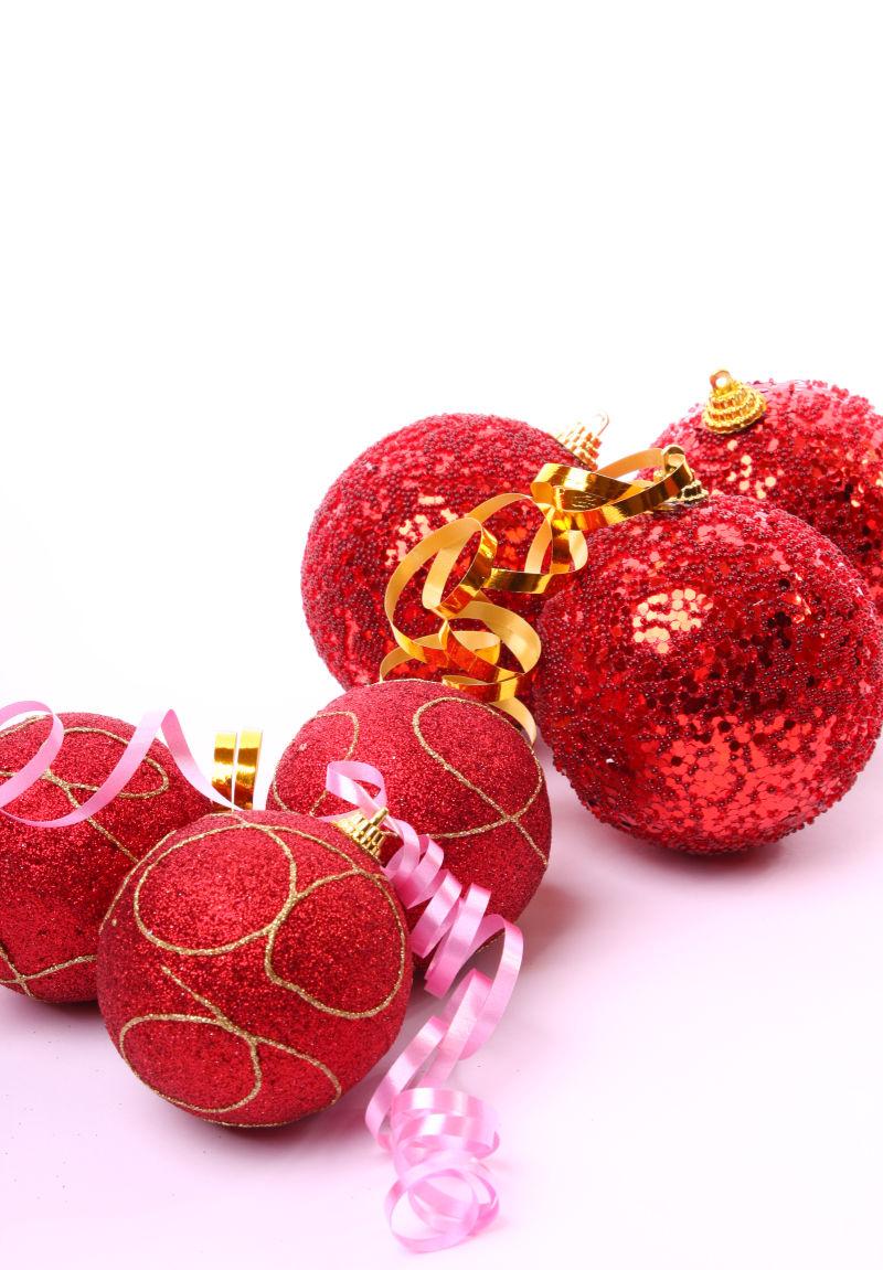 庆祝圣诞节的圣诞球