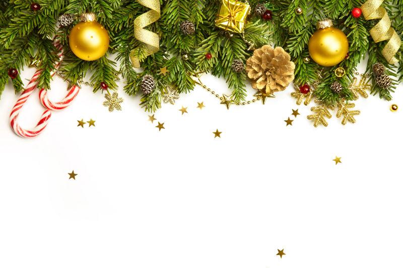 白色背景下的圣诞节装饰物