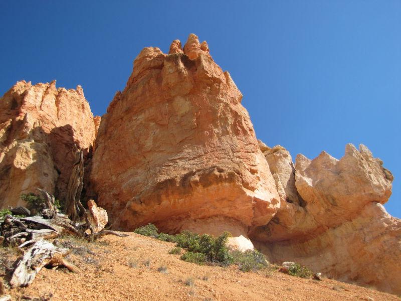 美国犹他州的布莱斯峡谷的沙漠岩石