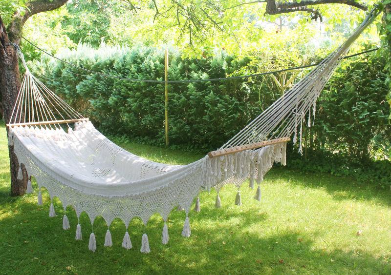 在花园里的吊床