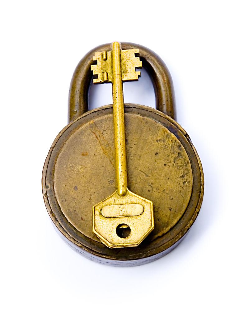钥匙和锁图片 白色背景上的复古锁和钥匙安全概念素材 高清图片 摄影照片 寻图免费打包下载