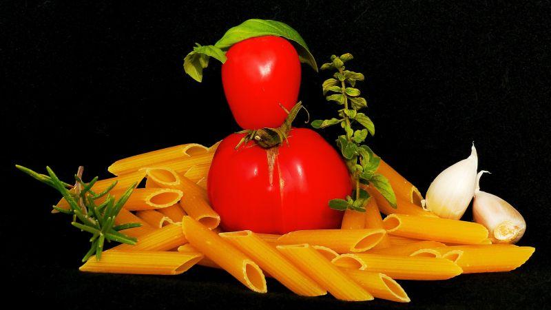 西红柿和空心粉