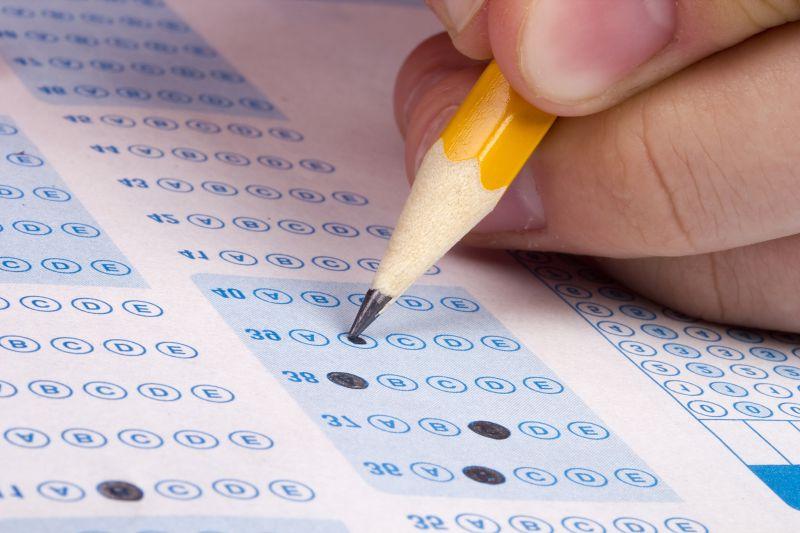学生用铅笔填写考试答案
