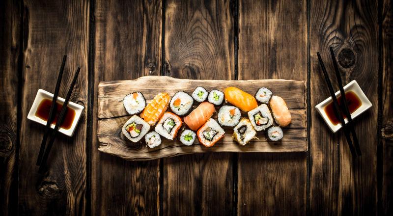 粟实和海鲜卷酱油