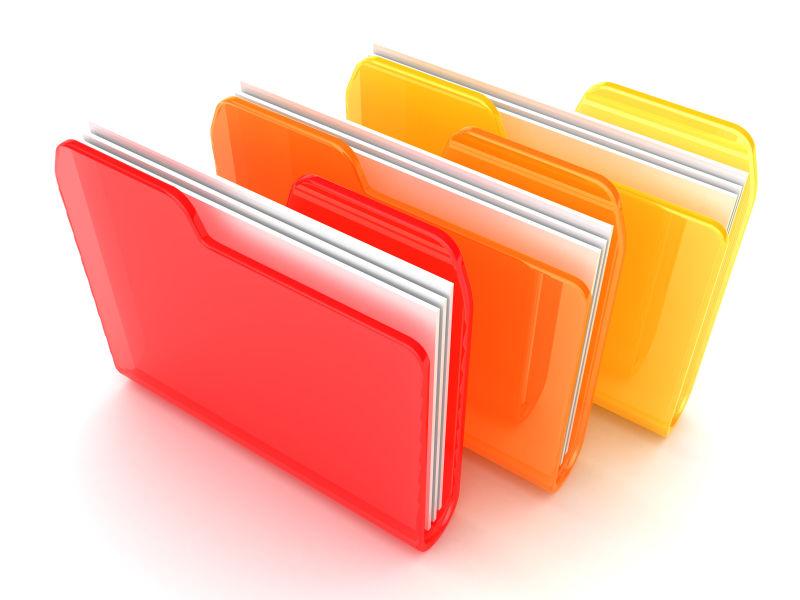 白色背景上的三个文件夹
