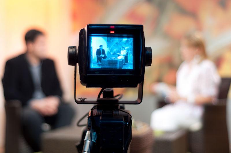 电视演播室录制节目