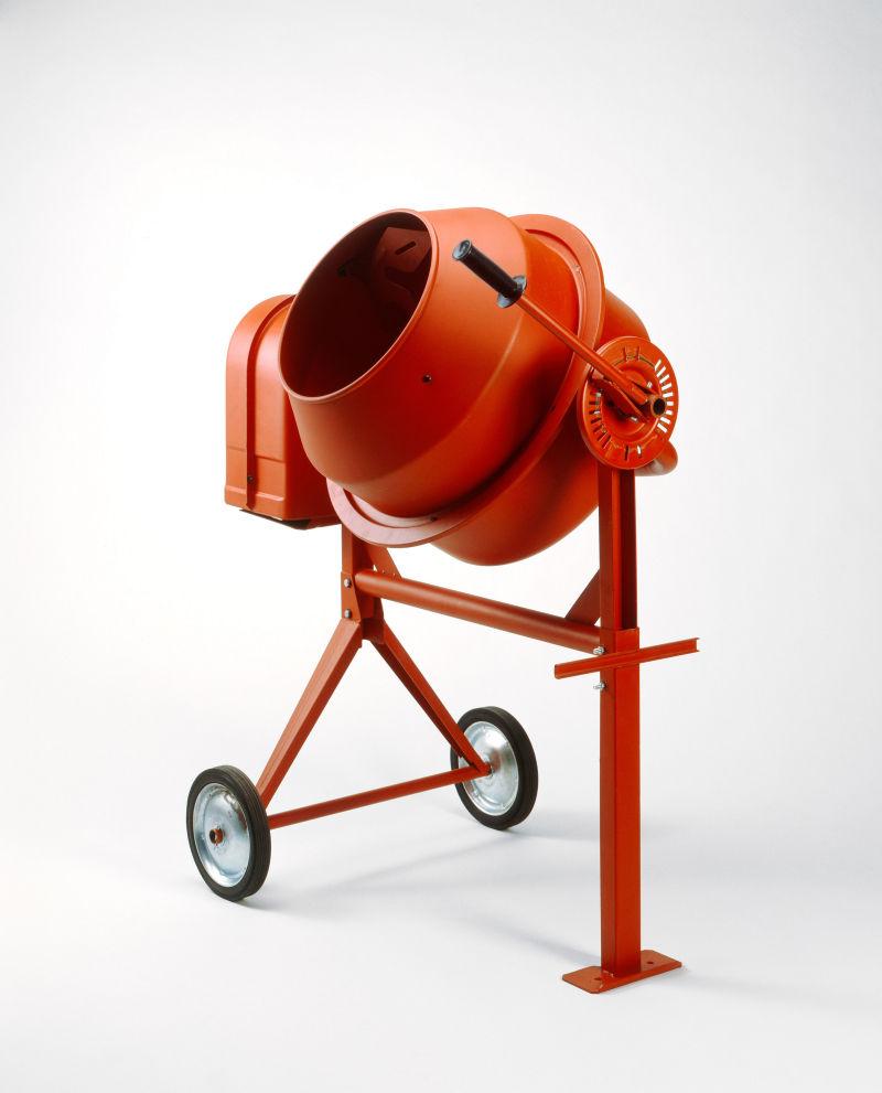 红色水泥搅拌机