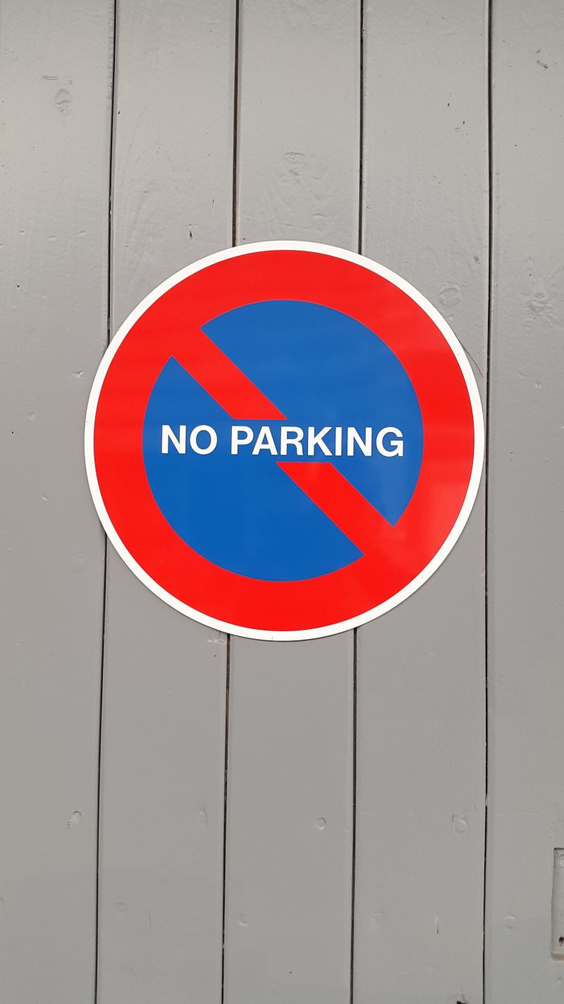 禁止停车的标志英语图片