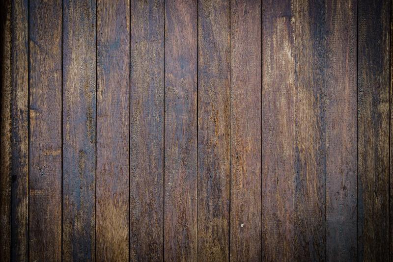破旧的棕色木墙面