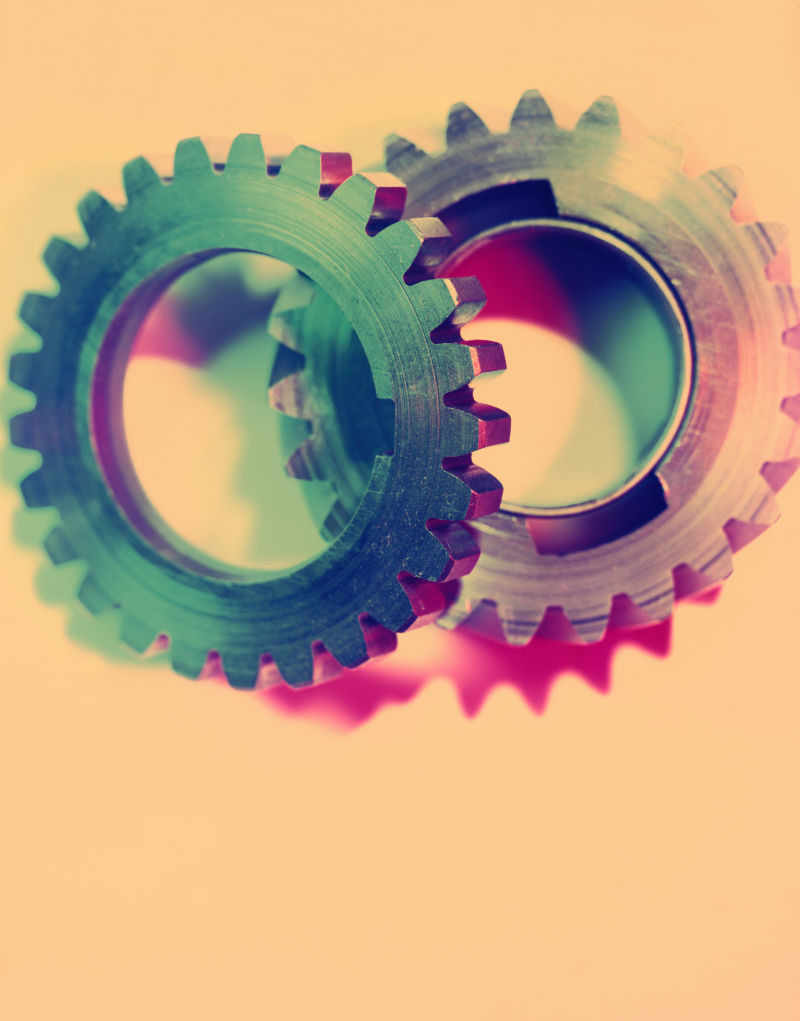 黄山背景下的齿轮