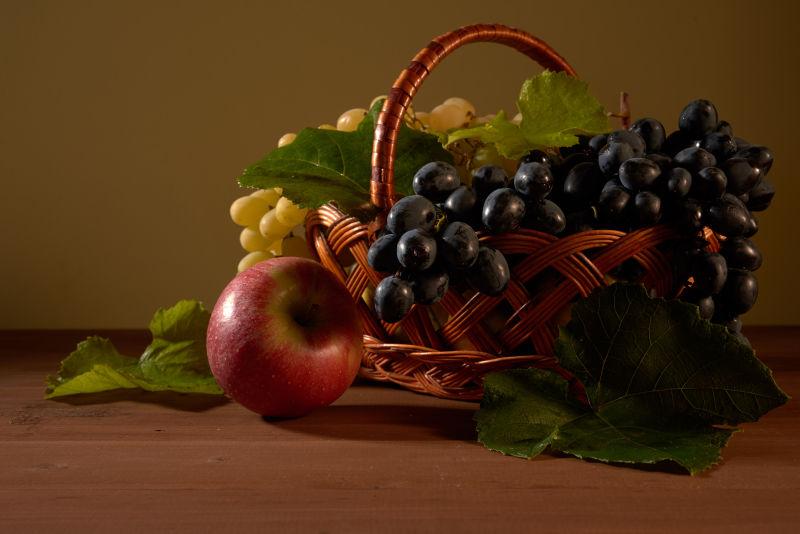 木桌山的美味新鲜的水果