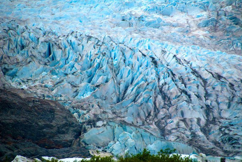 美丽的蓝色冰川