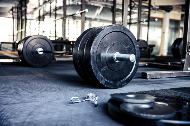 健身用的举重器械