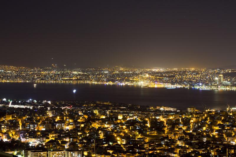 城市美丽的夜景