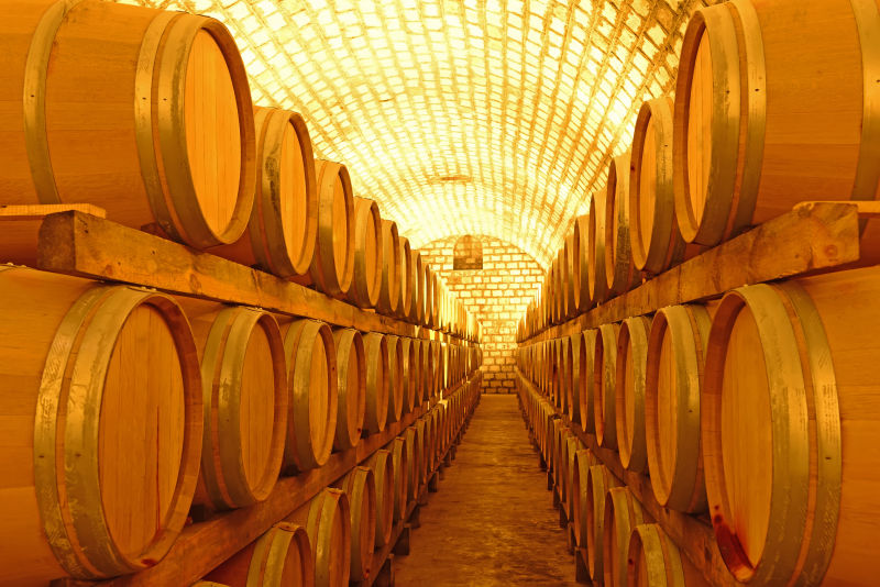 金碧堂皇的酒窖