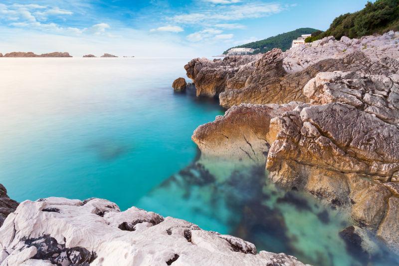 美丽的海景图片 美丽的岩石海岸风景素材 高清图片 摄影照片 寻图免费打包下载