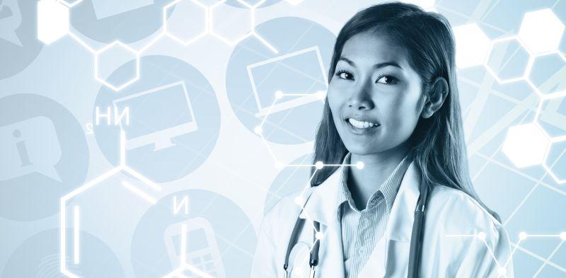 高科技在医疗介的应用和微笑的女医生