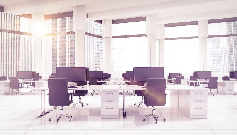 现代空旷的办公室