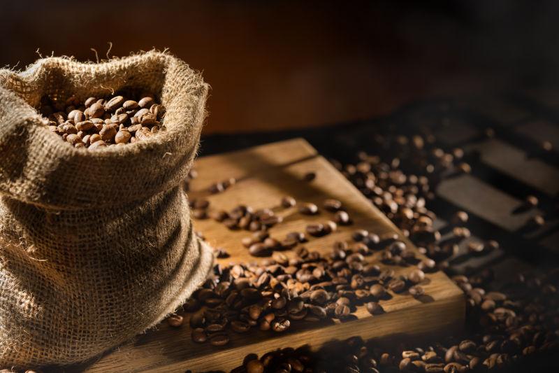 装满咖啡豆的麻袋