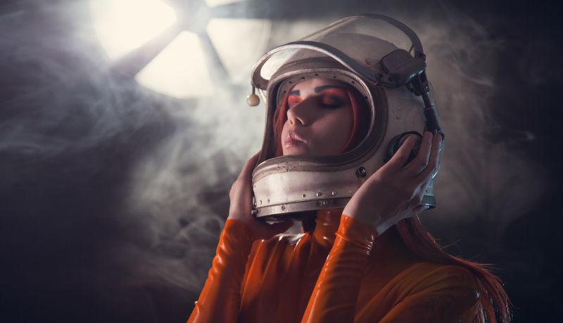 宇航员头盔画像