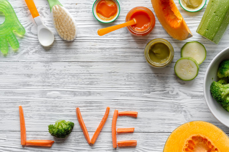 蔬菜泥与食物拼写的爱