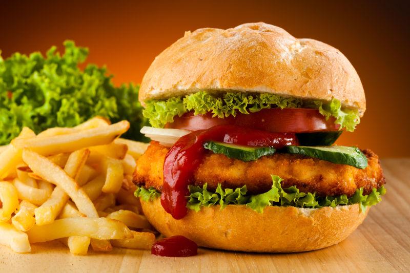 薯条和芝士汉堡