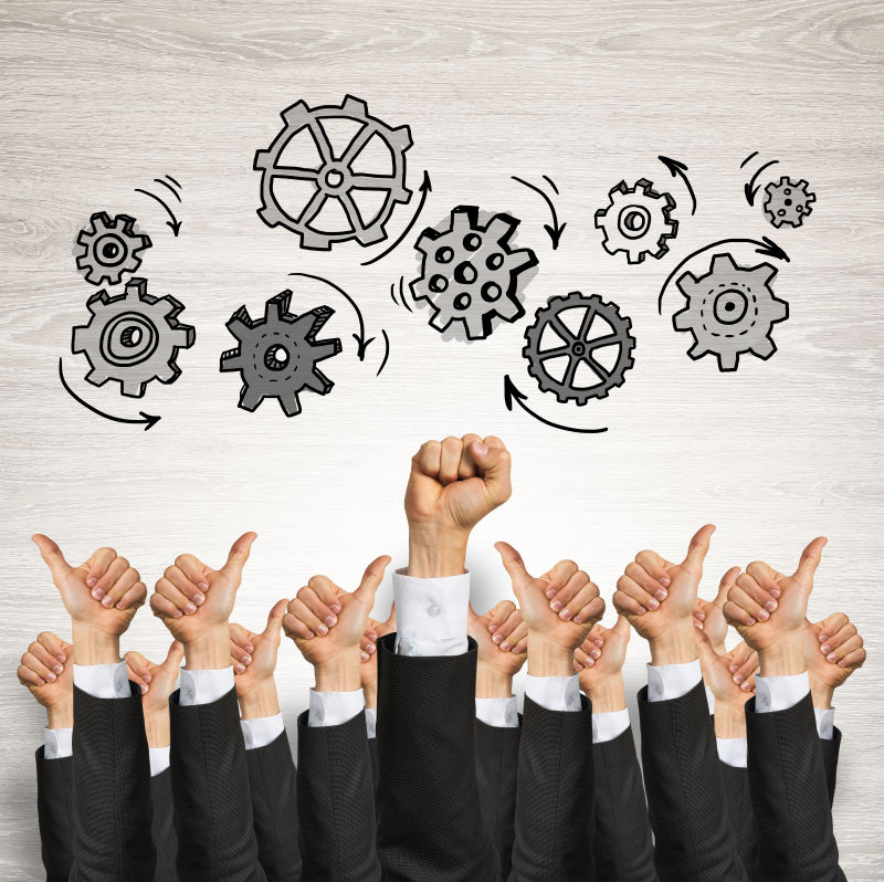 一群竖着拇指的手