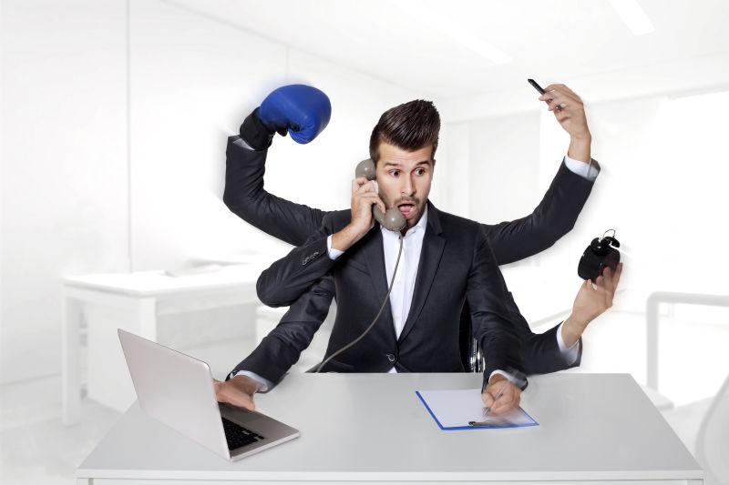 多任务的六臂商人