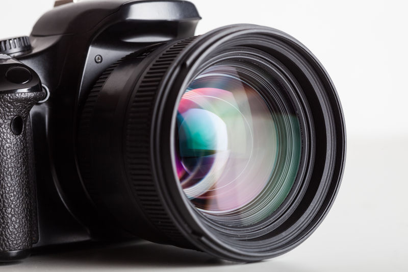 黑色大镜头相机