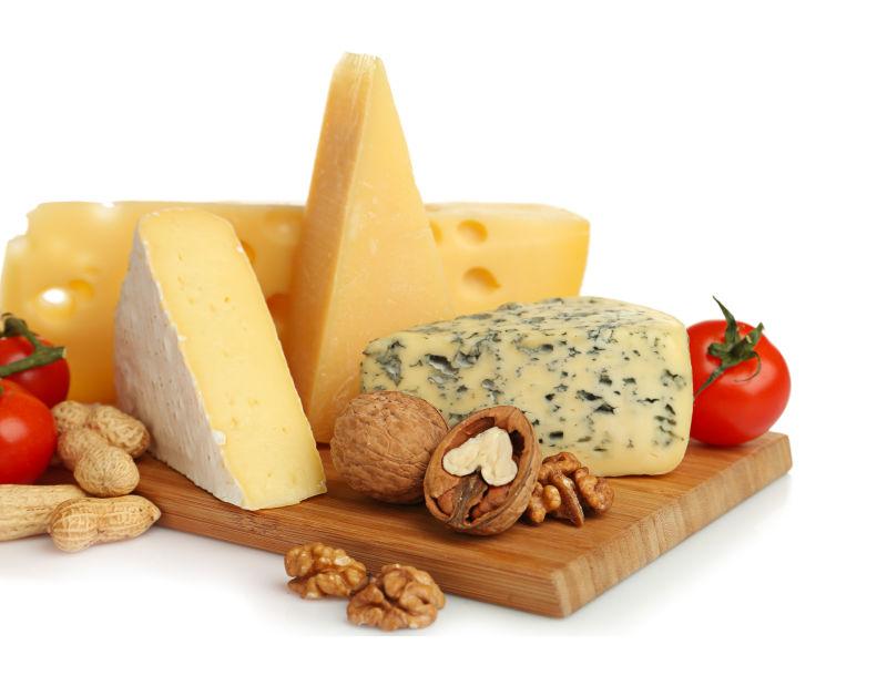 奶酪西红柿和坚果