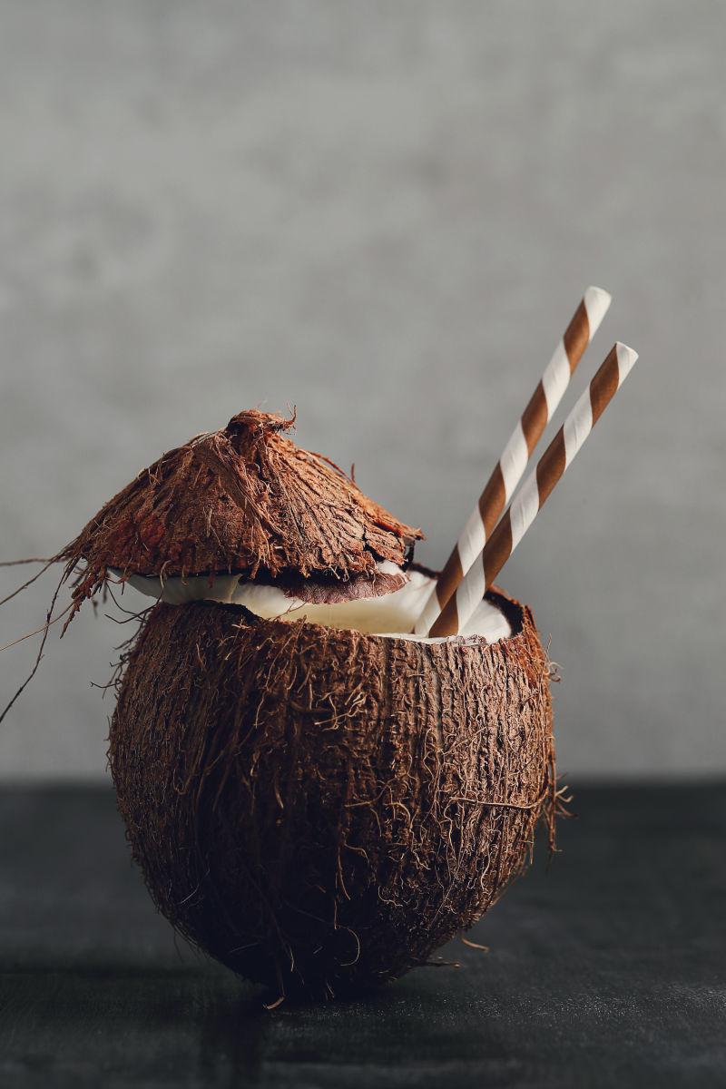 清爽的美味椰子汁