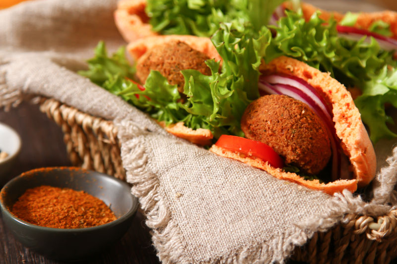 新鲜蔬菜和辣椒粉