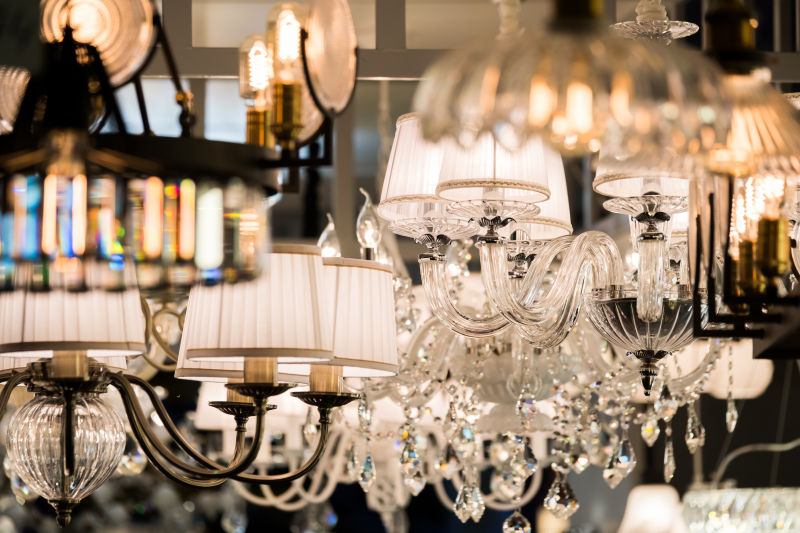 不同样式的吊灯