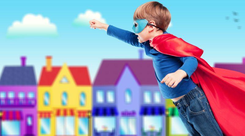 正在飞行的超级英雄男孩