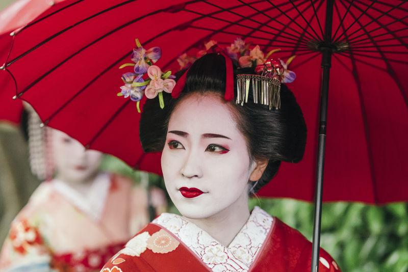 日本女人撑伞图片 撑着红伞的日本和服女人素材 高清图片 摄影照片 寻图免费打包下载