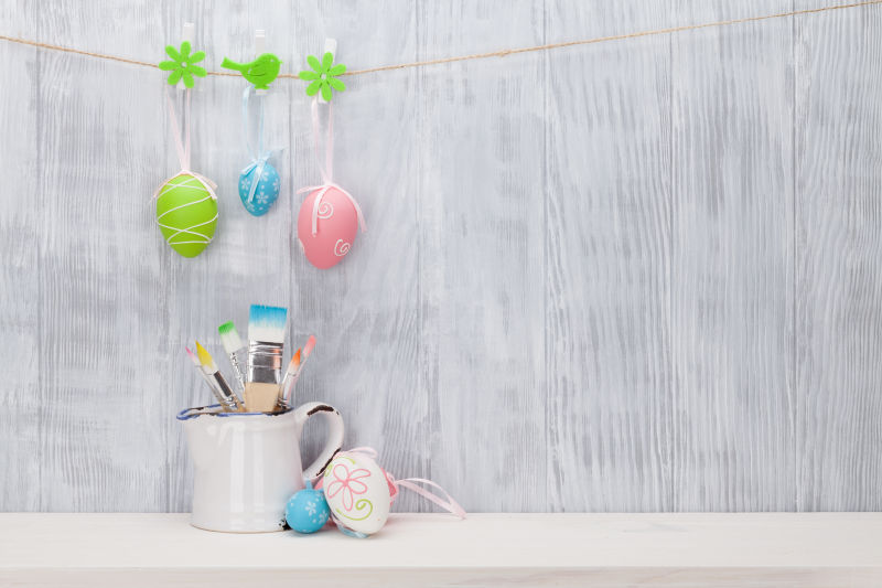 挂在线上的复活节彩蛋