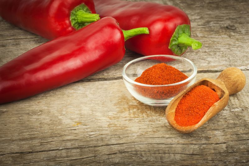 装在玻璃中的辣椒粉