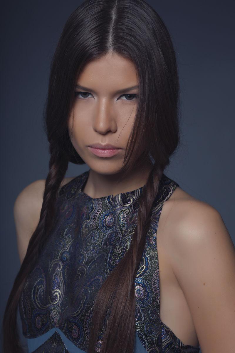 优雅的时尚女性