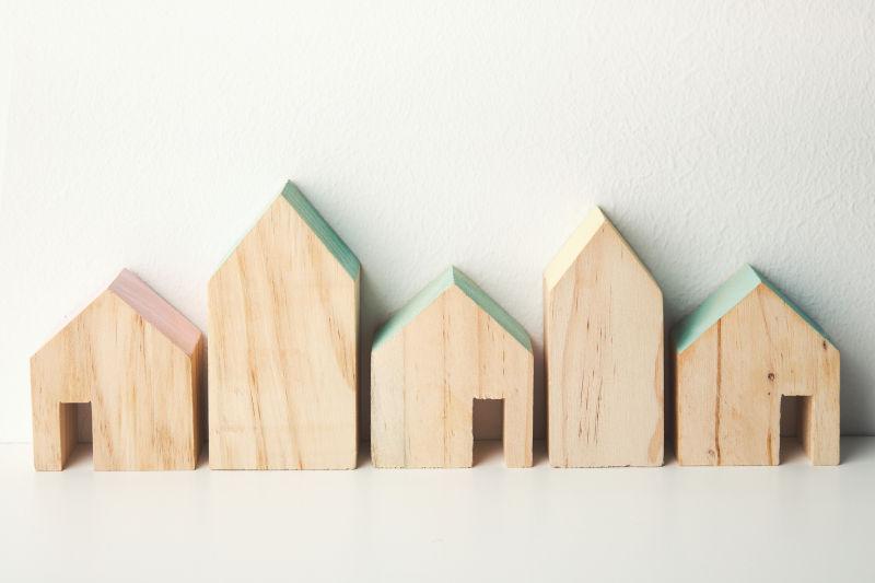 小房子木头玩具