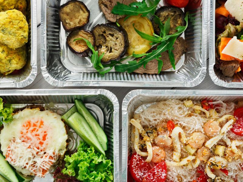 外卖食物肉类和米粉