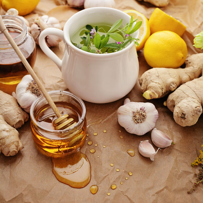 各种食材和蜂蜜柠檬