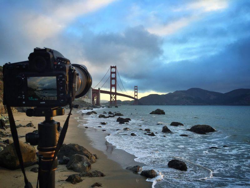 相机拍摄三藩著名金门大桥