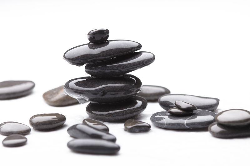 一堆黑色鹅软石