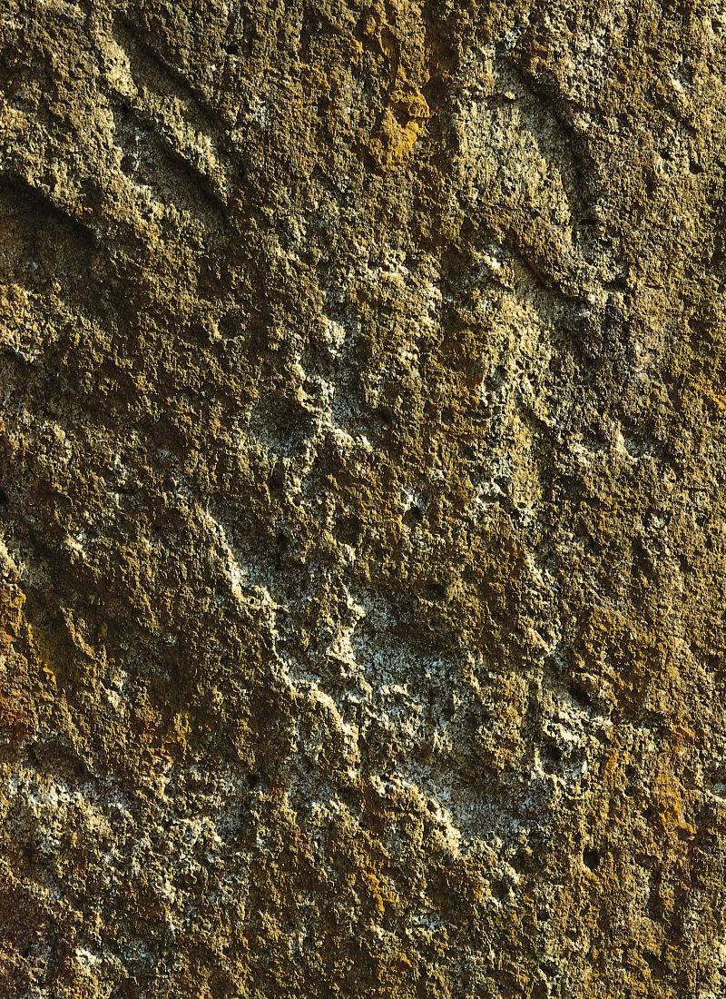 岩石上美丽的风化纹理