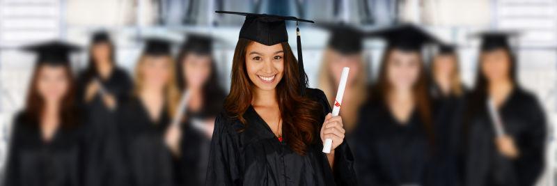 女学生毕业学校