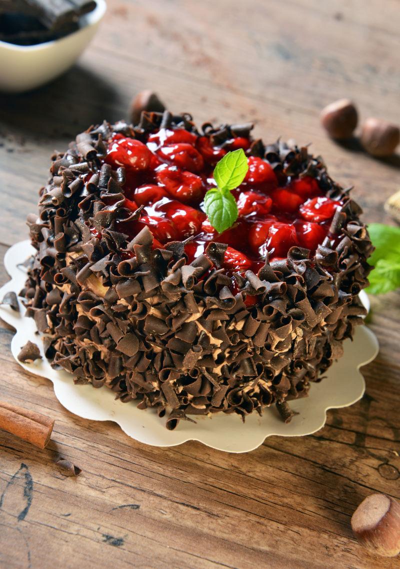 樱桃的巧克力蛋糕