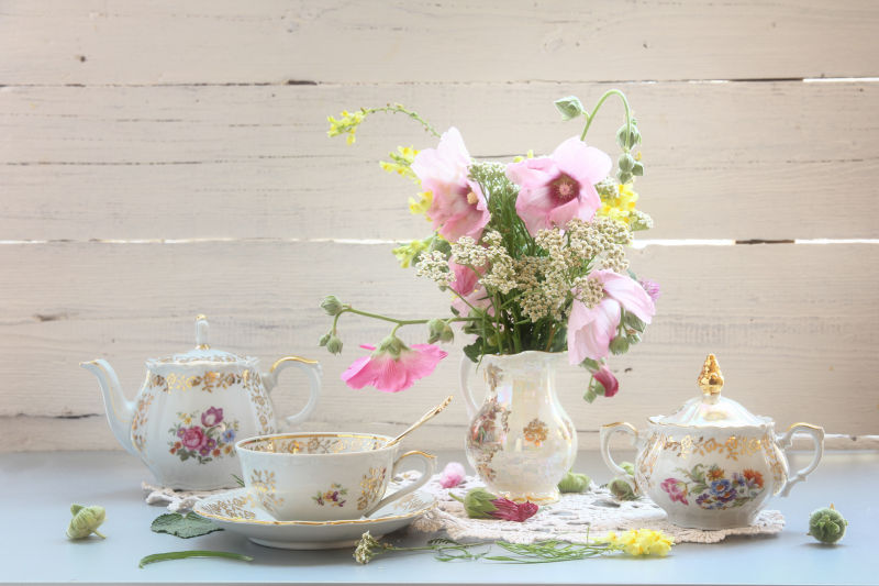 花卉古董茶具