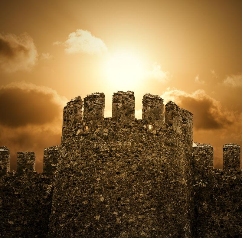 日落下的城堡